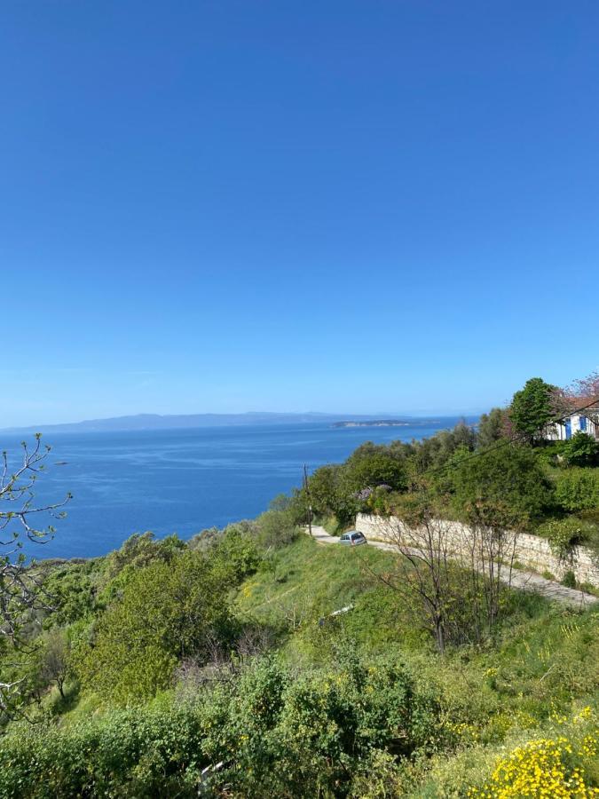 The Balcony Villa Glossa Exterior photo